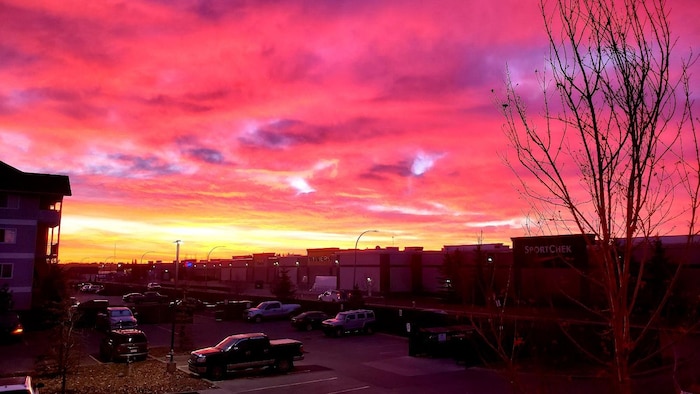 Voici pourquoi les levers de soleil sont si beaux en Alberta en ce