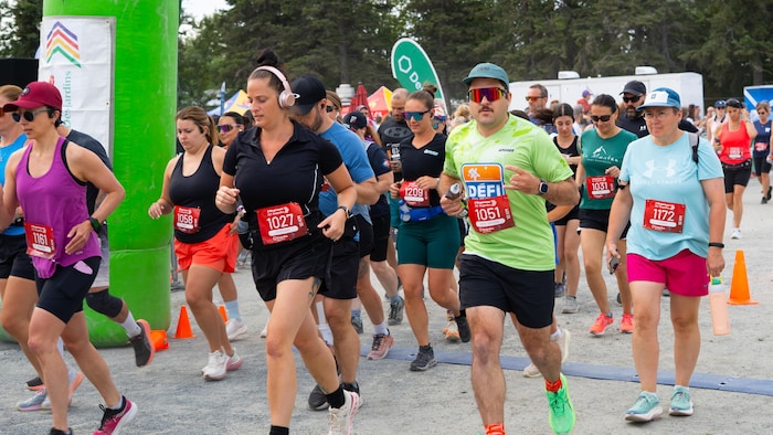 Des coureurs quelques secondes après le départ de la course Express H2O.