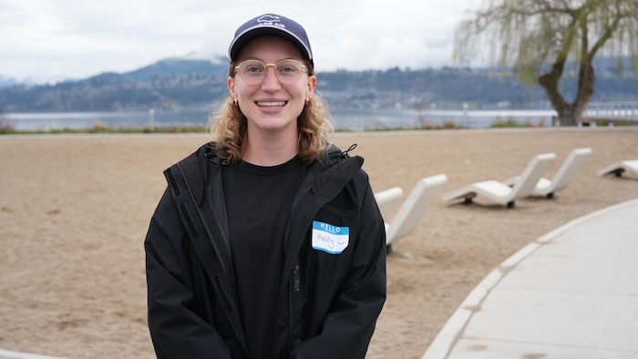 Haley Friesen au parc Pandosy Waterfront à Kelowna, le 12 avril 2026.