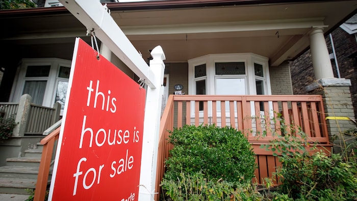 In Canada, there are different fee structures for real estate agents in different jurisdictions. In Vancouver, Realtors charge seven per cent on the first $100,000 of the sale price, and between 2.5 and three per cent on the balance.