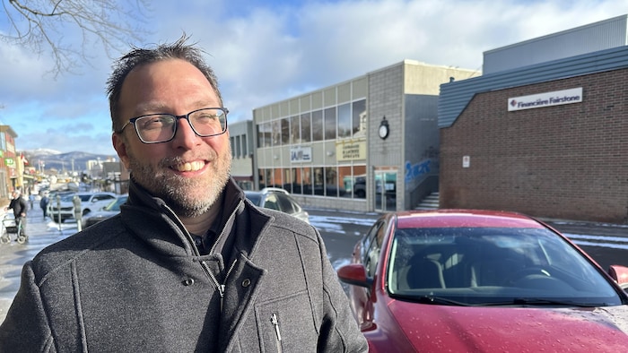 Daniel Côté au centre-ville de Gaspé.