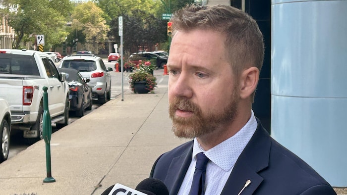 Le porte-parole néo-démocrate pour la SGI, Darcy Warrington.