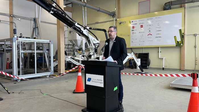 David Laliberté est directeur du Regroupement innovant pour l'impression d'immeubles durables, le RI3D.
