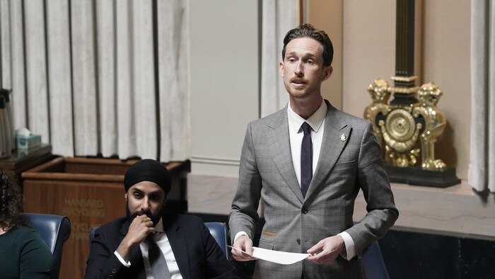 Portrait de David Pankratz à l'Assemblée législative.