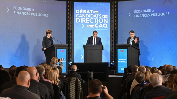 La scène du débat.