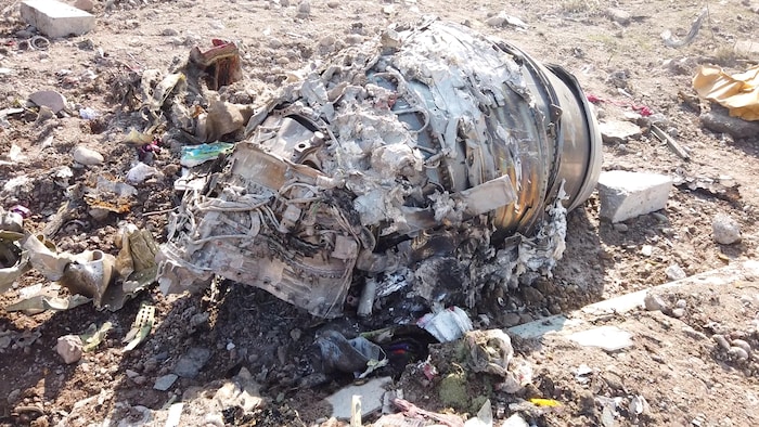 Des débris du Boeing 737 de l'Ukraine International Airlines