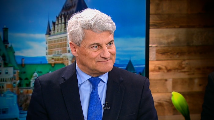 Gérard Deltell en entrevue aux Coulisses du pouvoir.