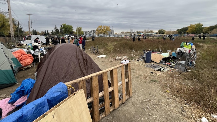 Un campement démantelé à Saskatoon.