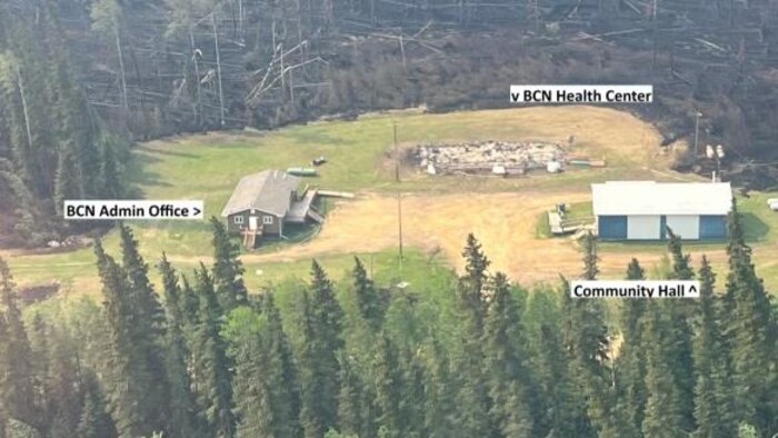 Le centre de santé communautaire de Chipewyan Lake détruit par des feux.