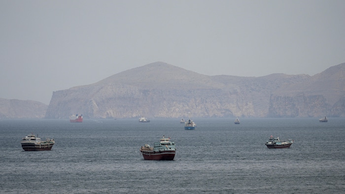 Ships and boats in the Strait of Hormuz, Musandam, Oman, April 22, 2026. REUTERS/Stringer     TPX IMAGES OF THE DAY