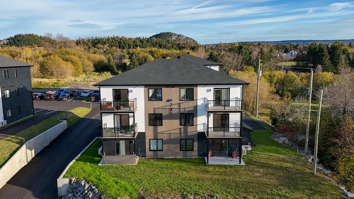 Immeuble de huit logements.