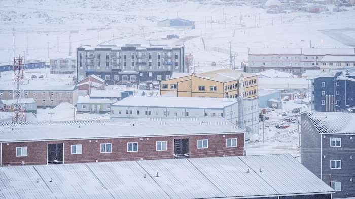 Une vue d’Iqaluit sous la neige, au Nunavut, le 16 janvier 2024