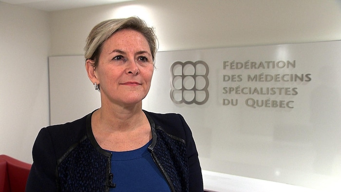Mme Francoeur accorde une entrevue dans les bureaux de la fédération.