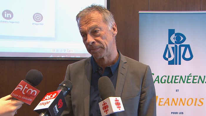 Pierre Côté de la firme léger