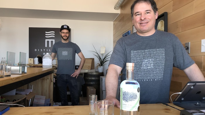 Yan Lévesque et David Soucy, copropriétaires de la Distillerie Mitis