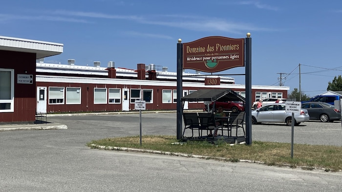 L'affiche d'accueil du Domaine des Pionniers.