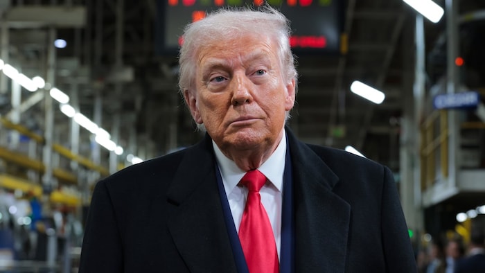 Donald Tump, souriant.