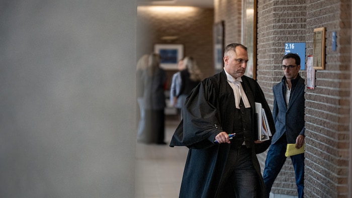 Dorian Escalon en présence de son avocat, Me Charles Levasseur.