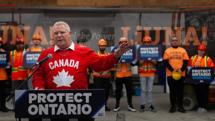 Le chef progressiste-conservateur Doug Ford prononce un discours à Oldcastle, près de Windsor, le 26 février 2025.