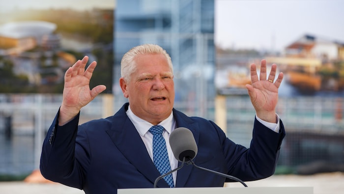 Doug Ford en point de presse à la Place de l'Ontario à Toronto le 24 juin 2025.