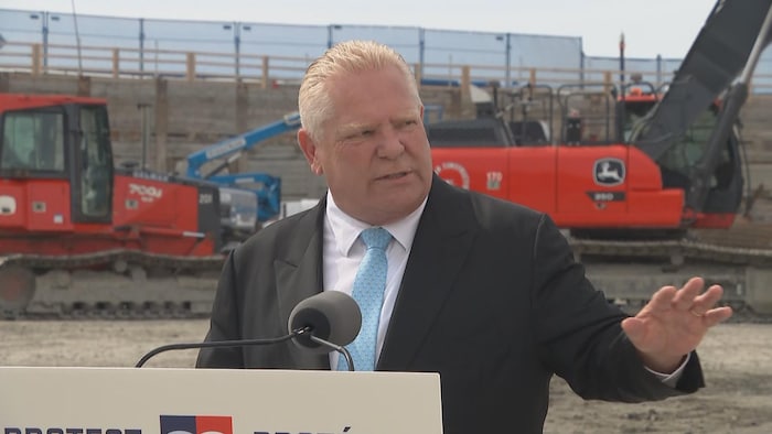 Le premier ministre de l'Ontario, Doug Ford, parle en conférence de presse le mardi 17 juin 2025.