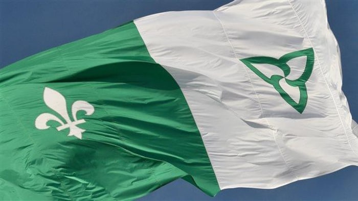 Drapeau franco-ontarien.