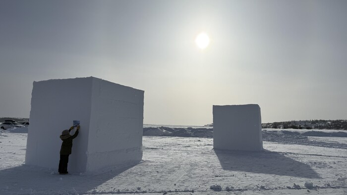 Deux gros blocs de glace.