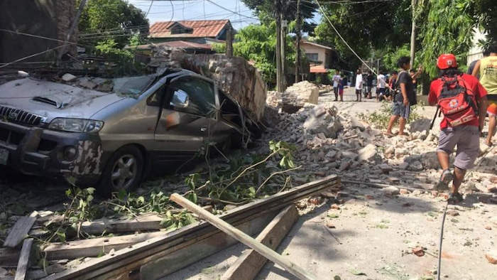 Lindol sa Pilipinas tumama sa norte, 5 ang patay, dosedosena ang