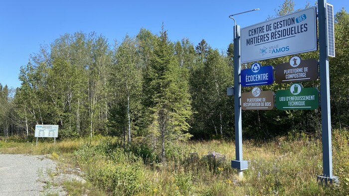 L'écocentre fait partie du Centre de gestion des matières résiduelles de la Ville d'Amos.