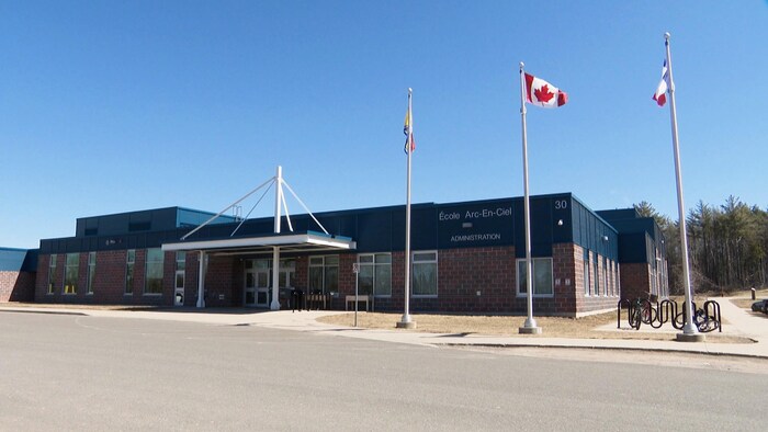 L'École Arc-en-ciel.