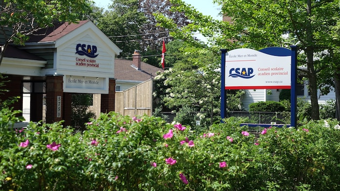 L'école francophone Mer et Monde sur la péninsule à Halifax.