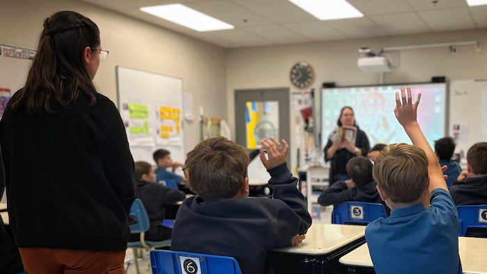 La classe d'élèves du primaire de Martine Jalette à l'école Vanguard.