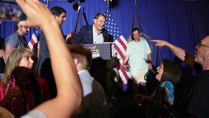 Le candidat républicain au Congrès Ed Gallrein prend la parole le 19 mai 2026, à Covington, dans le Kentucky.