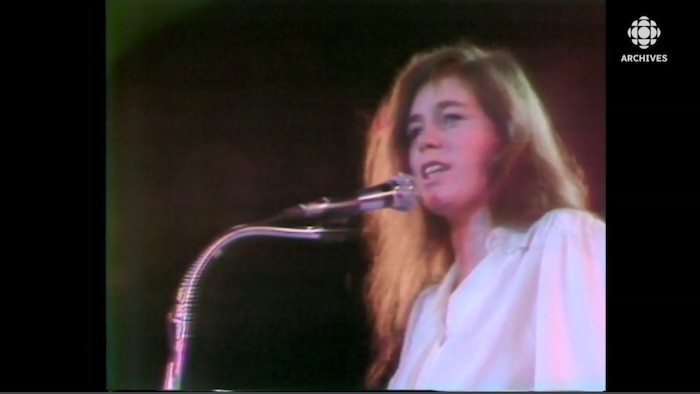 Edith Butler Singer De Paquetville à l’Olympia de Paris, Édith Butler a séduit tous les ...