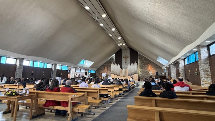 L'intérieur de l'église Saint-Mathieu.