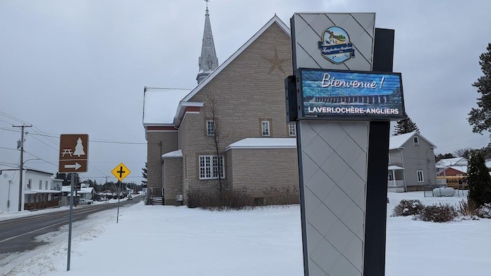 Après la tutelle, trois candidats briguent la mairie de Laverlochère ...