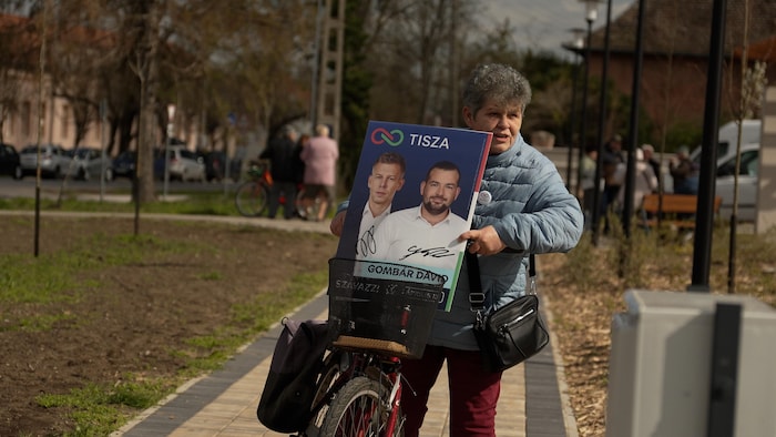 Ilona,73 ans, va voter pour Peter Magyar, après avoir longtemps appuyé Viktor Orban.