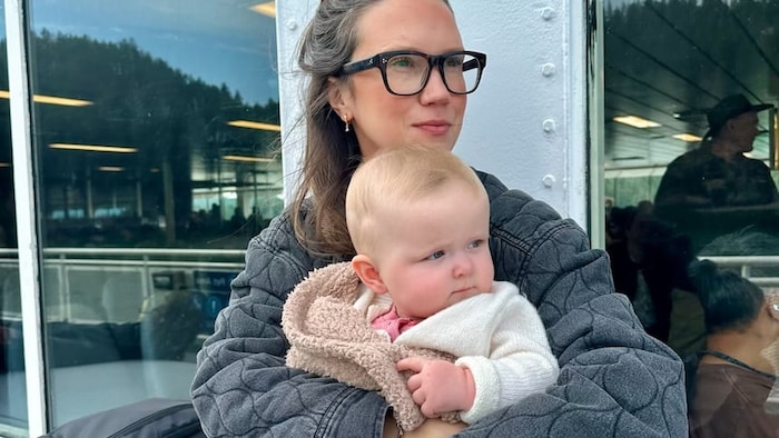 Ella Dalling et sa fille de 9 mois, Murph.