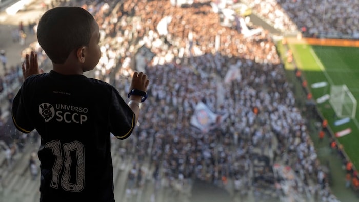 Un enfant atteint d'un trouble du spectre autistique.