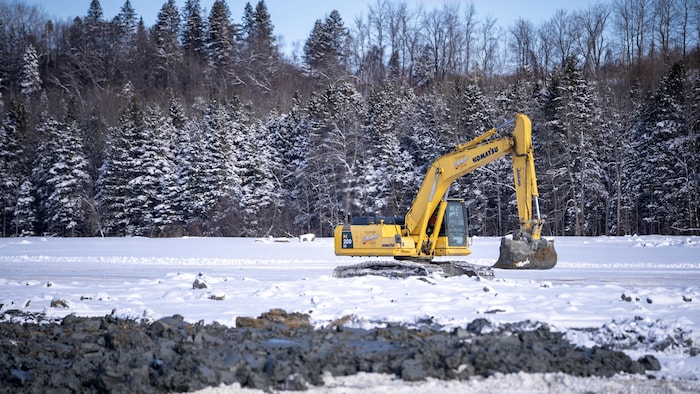 Une grue à Sainte-Anne-de-la-Pérade.