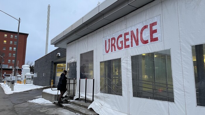 L'entrée de l'urgence.