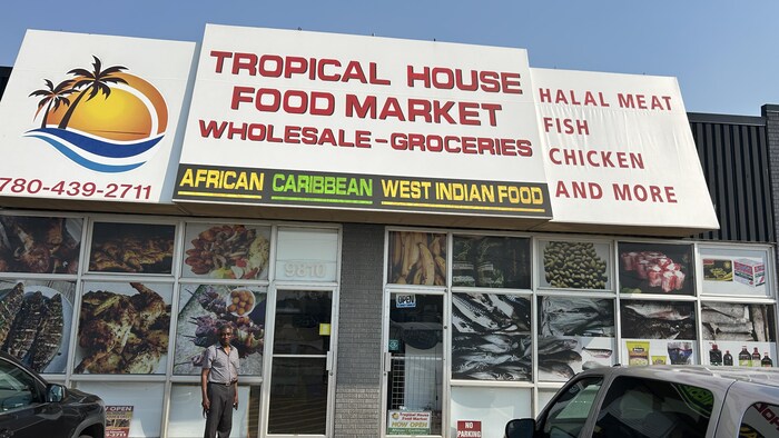 Une épicerie de produits africains, caribéens et indiens à Edmonton.
