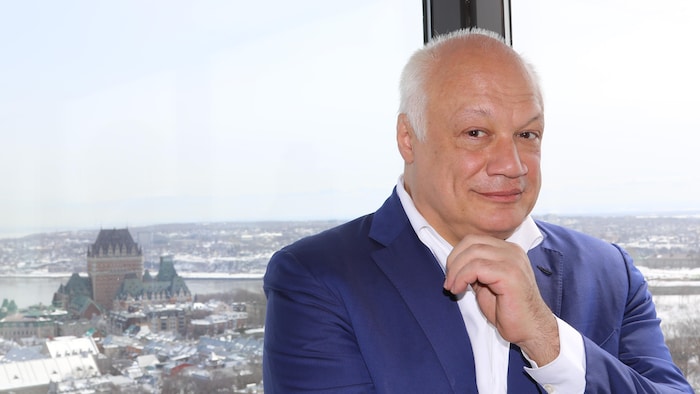 Portrait d'Éric-Emmanuel Schmitt