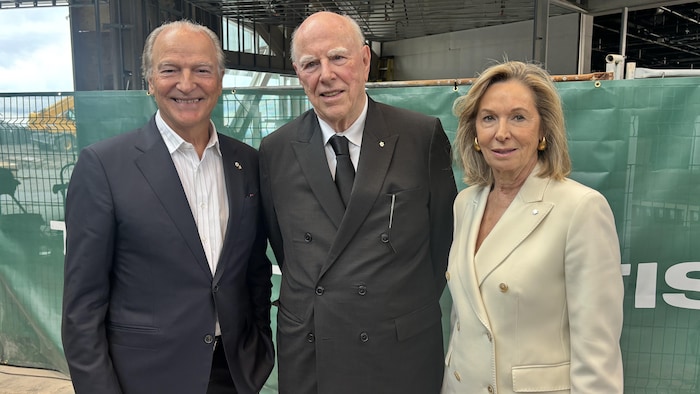 Les mécènes Pierre Lassonde,France Chrétien Desmarais et Michael Audain.