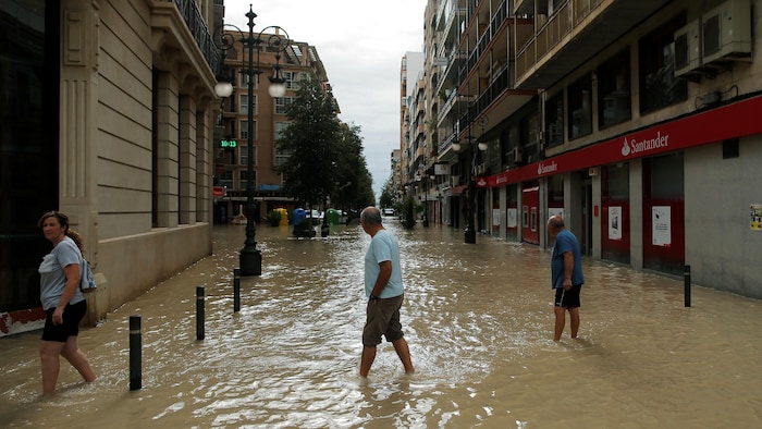 6 Morts Dans Des Inondations Dans Le Sud-est De L'Espagne | Radio-Canada