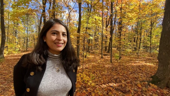 Diana Ahumada est arrivée au Québec en août 2021. Elle est ingénieur industriel et systèmes et possède un double diplôme fait en France en logistique interne et en logistique des transports.