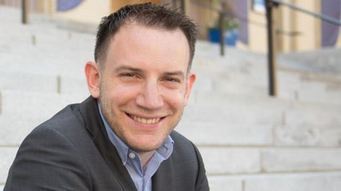 Le Pr Benneke, souriant.
