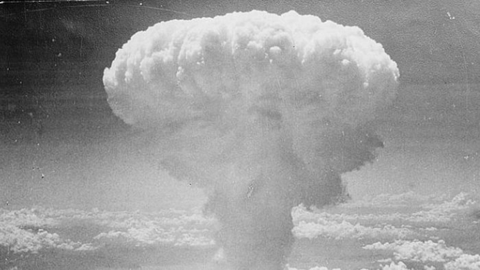 Explosion atomique sur l'atoll de Bikini, en 1946. 