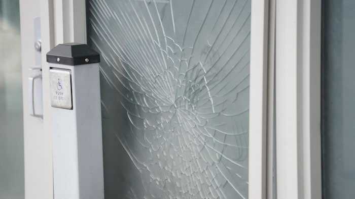 L'ambassade américaine à Oslo a été touchée par une explosion tôt dans la matinée du dimanche 8 mars 2026, mais personne n'a été blessé, a déclaré la police de la capitale norvégienne, ajoutant que la cause n'est pas connue pour le moment.