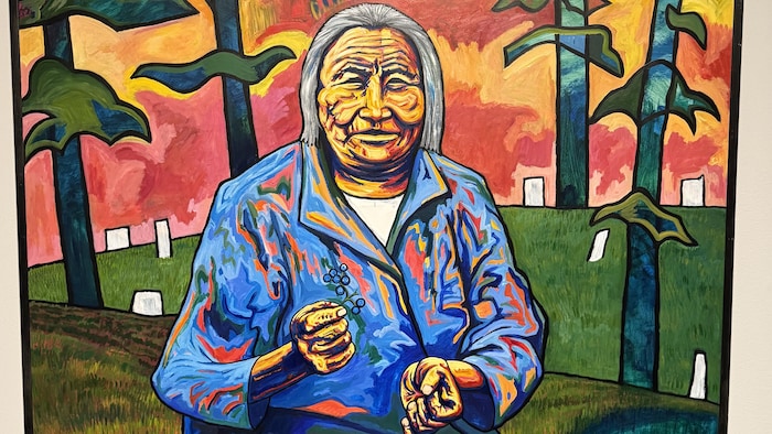 Un tableau présente une grand-mère en son centre.